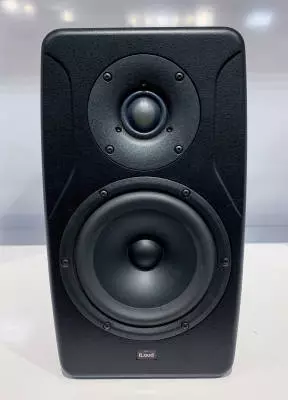 IK Multimedia - iLoud Precision 6 - 6.5'' Two-way Reference Monitor with Room Correction